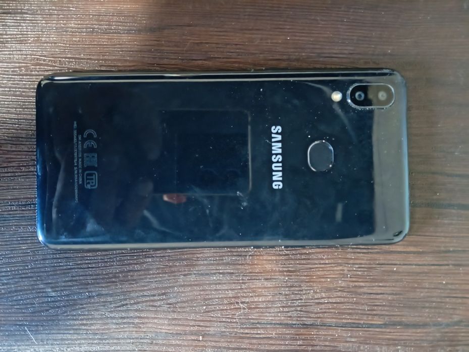 Продам смартфон Samsung a 10