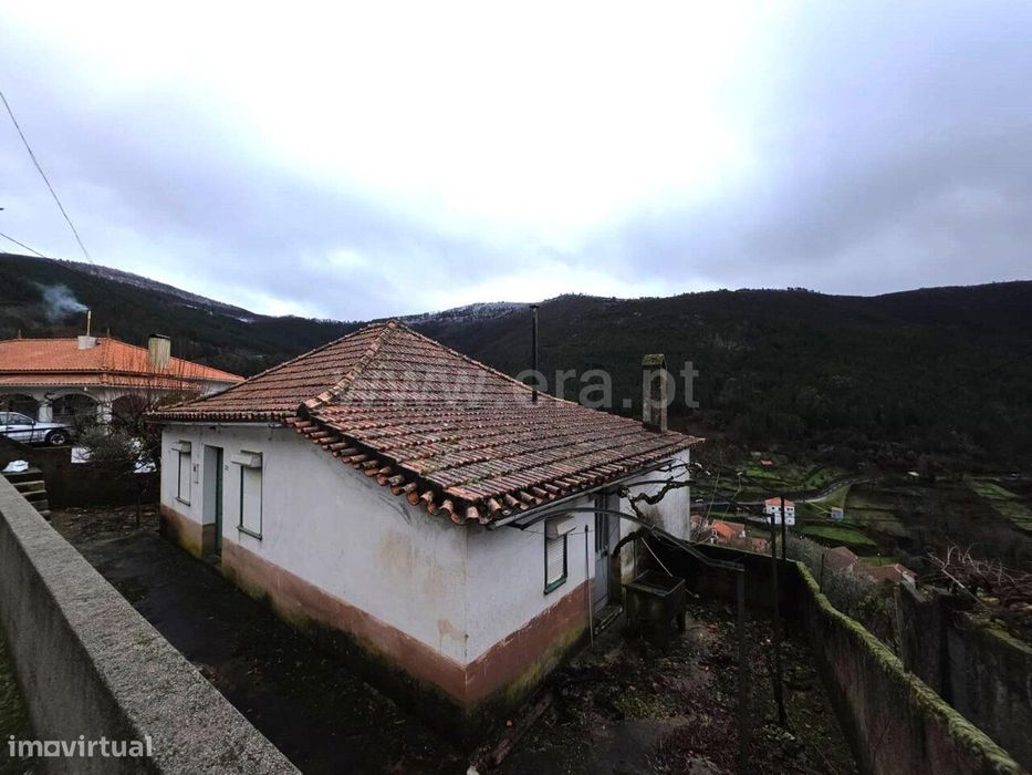Moradia T3 / Seia, Sazes da Beira