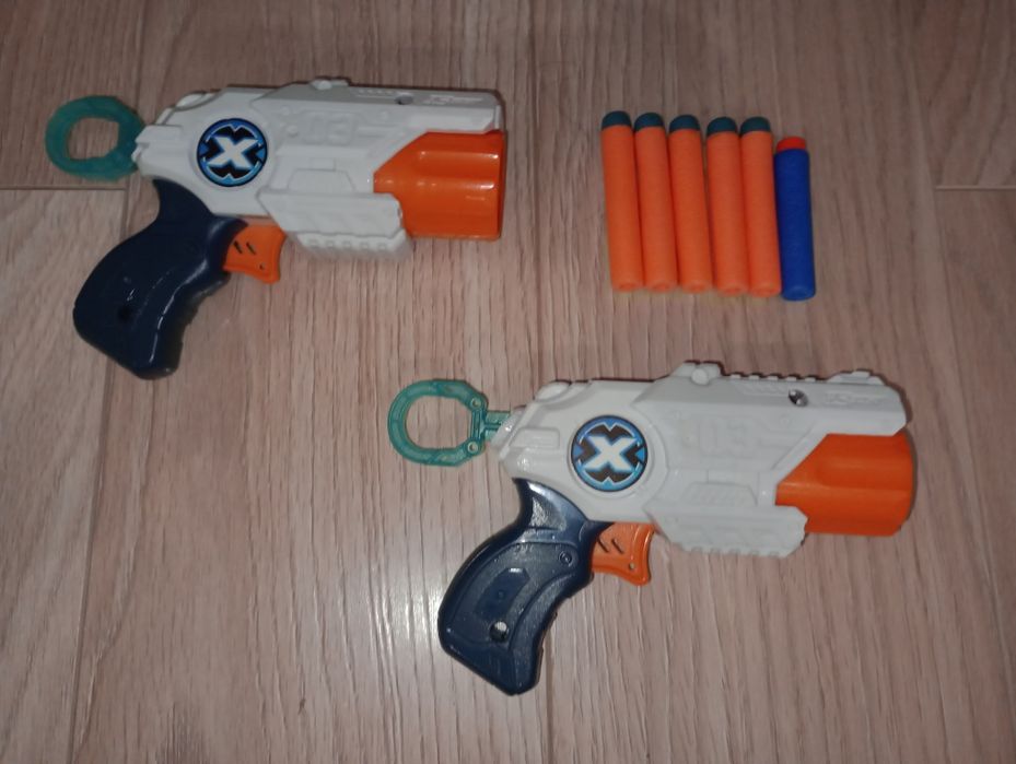 Два пістолета у хорошому стані