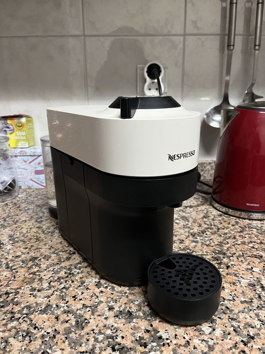 Máquina café Nespresso Vertuo