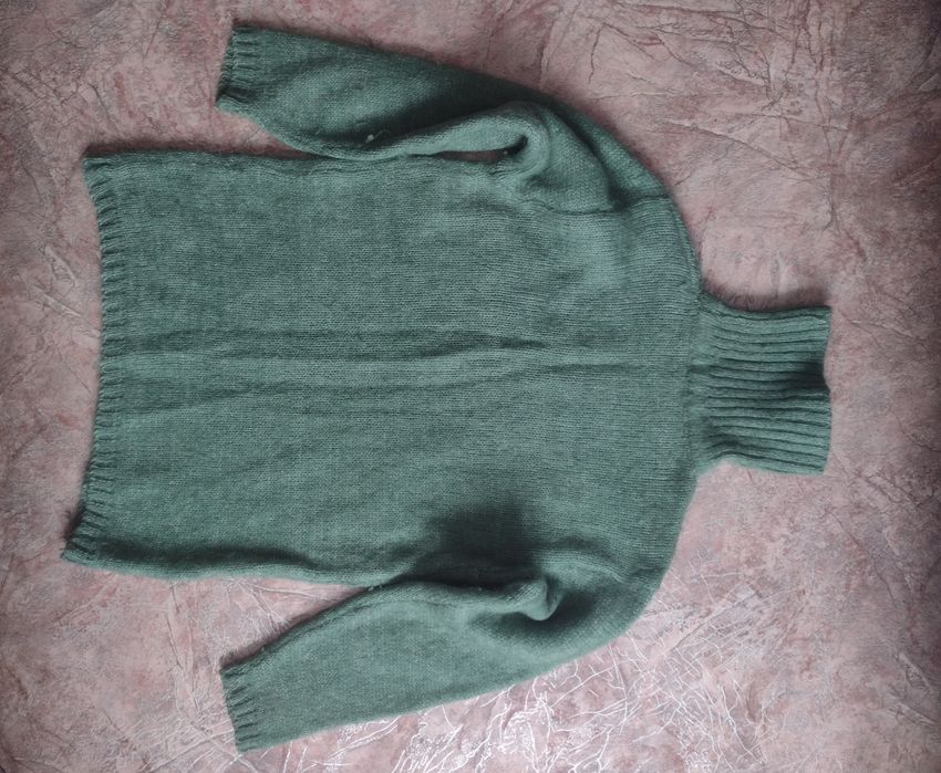 Свитер теплый мохеровый