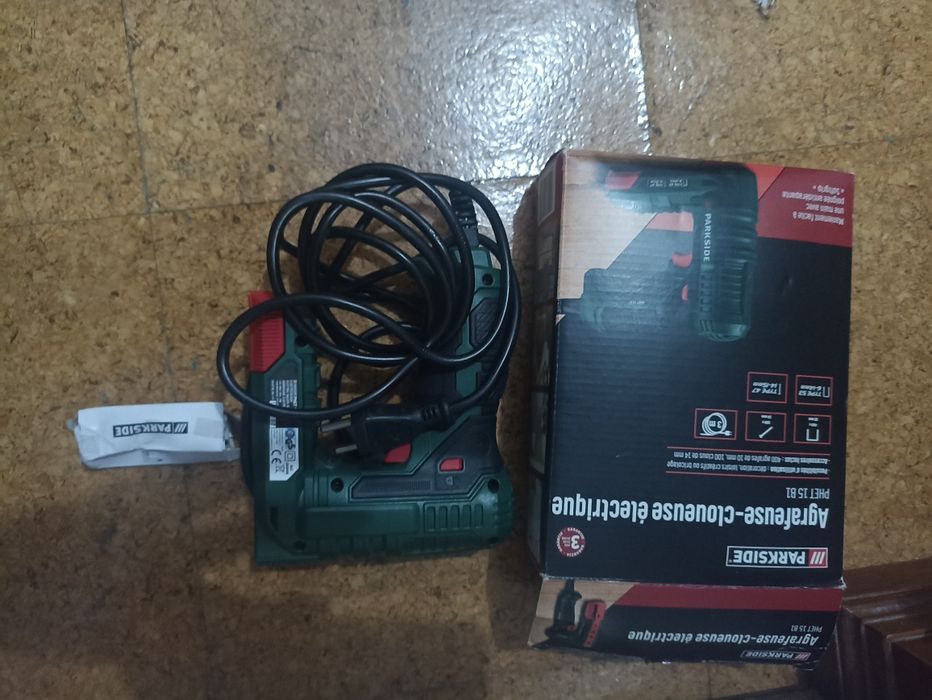 Agrafadora - pregueira elétrica