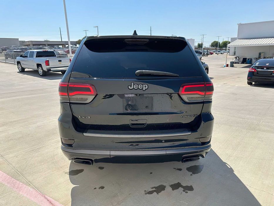 Jeep Grand Cherokee      2020