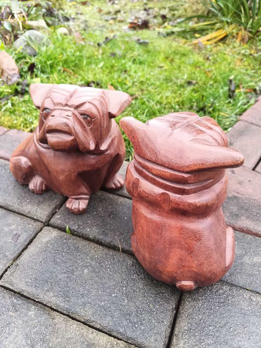 Rzeźba Figurka PIES z Drewna Rękodzieło Jak Żywy Rozm. średni