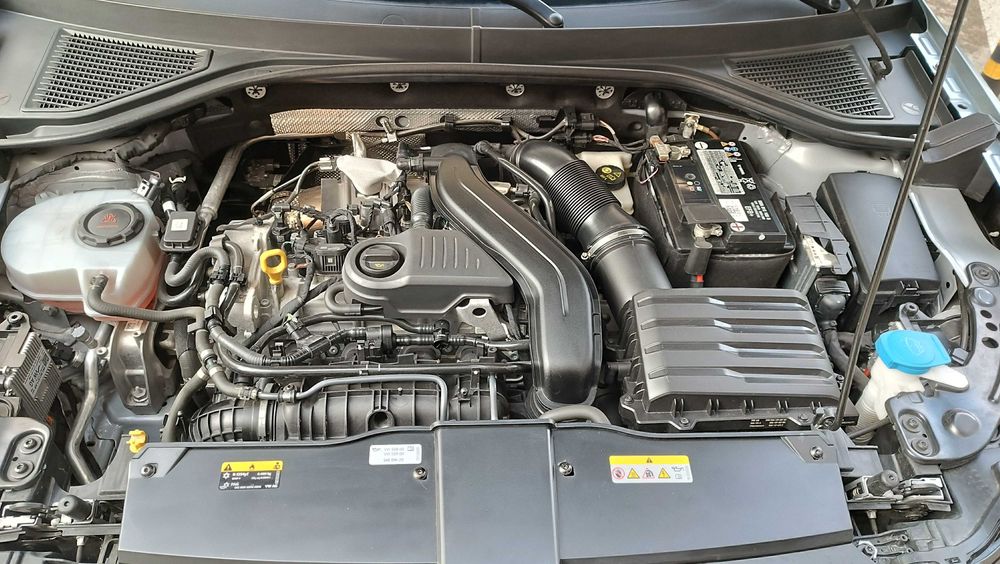 VW T ROC 1.5 TSI  R Line   Full Extras — photo 5