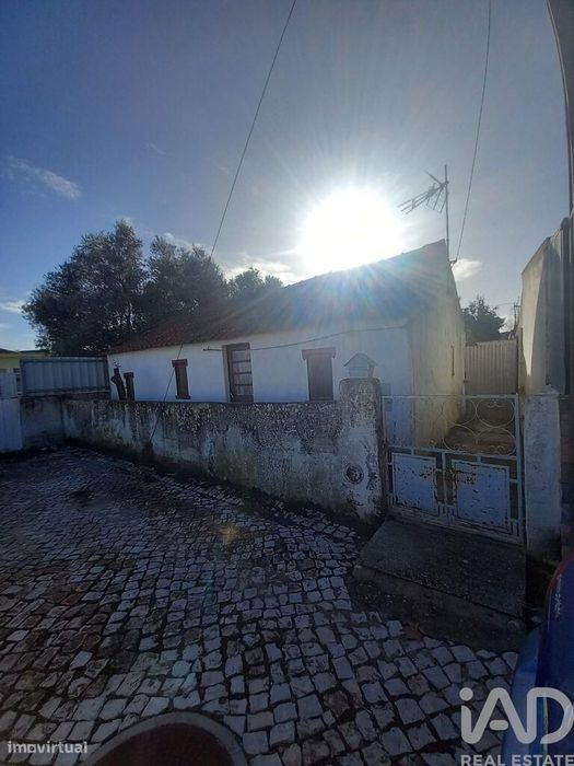 Moradia em gaveto T3 em Alcochete de 66 m2