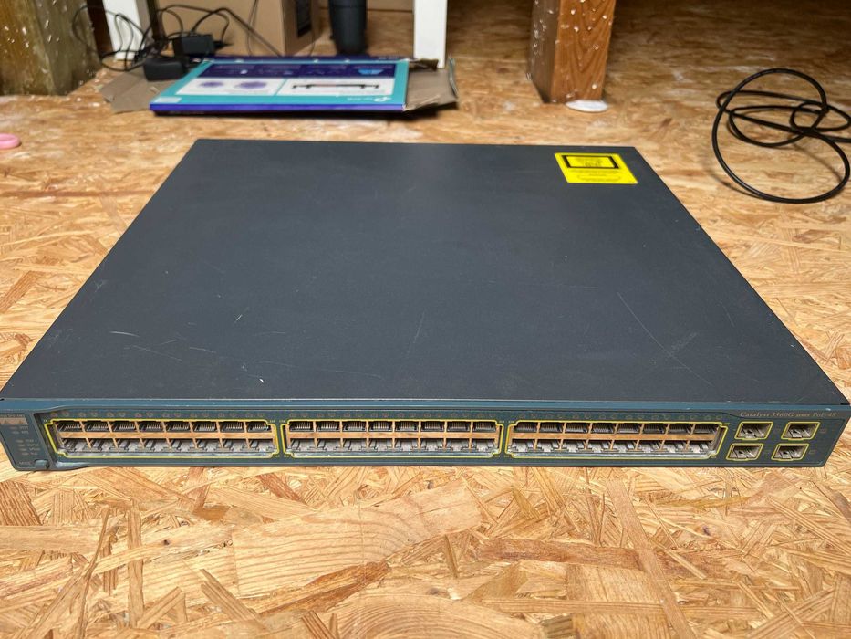 Switch Cisco WS-C3560G-48PS-S