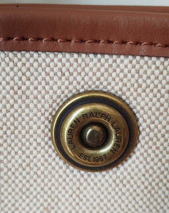 Mala da prestigiada marca "Ralph Lauren"