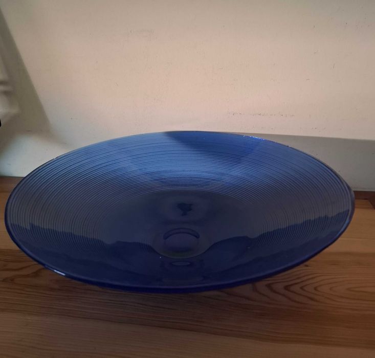 Tigela  / Taça grande azul de Cristal / Vidro