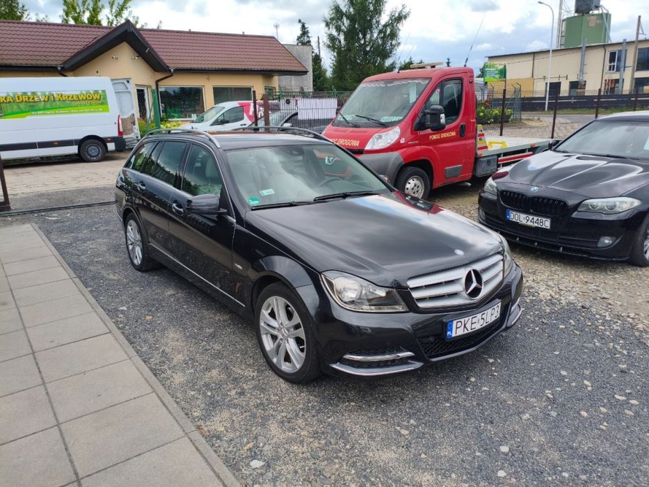 Mercedes-Benz Klasa C 180 BlueEFFICIENCY 7G-TRONIC Avantgarde