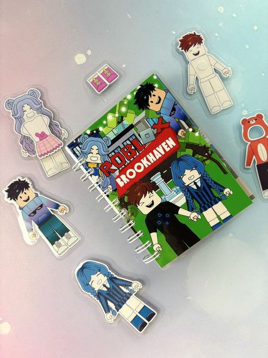 Roblox Brookhaven książeczka z elementami na rzepy
