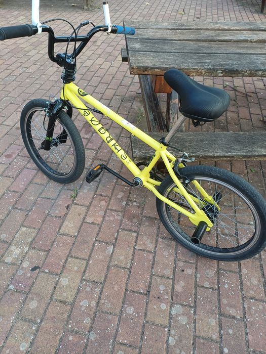 Bicicleta BMX com um pequeno problema