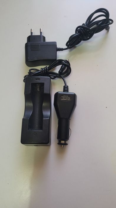 Ładowarka do baterii latarki Mactronic