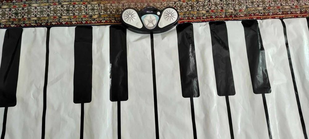 mata muzyczna  keyboard granie stopami