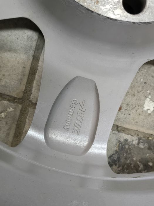 Alufelgi BMW 5x120 7,5jx16" AUTEC et35 felgi alumniowe otwór  72,6