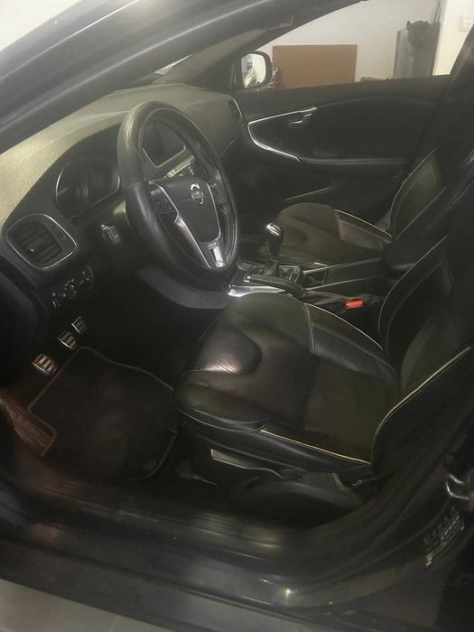 Volvo V40 R desegin — photo 3