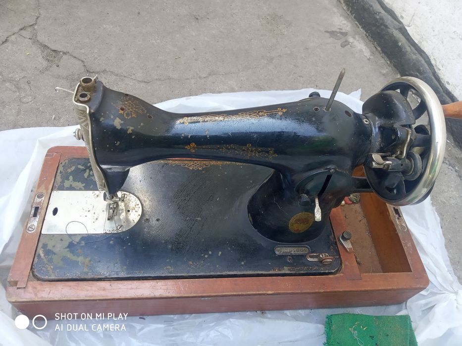 Швейная машинка ручная