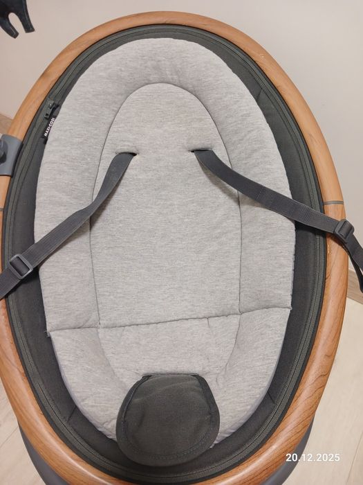 Крісло-гойдалка Maxi-Cosi Cassia (електрокачелі) — Стан ідеальний