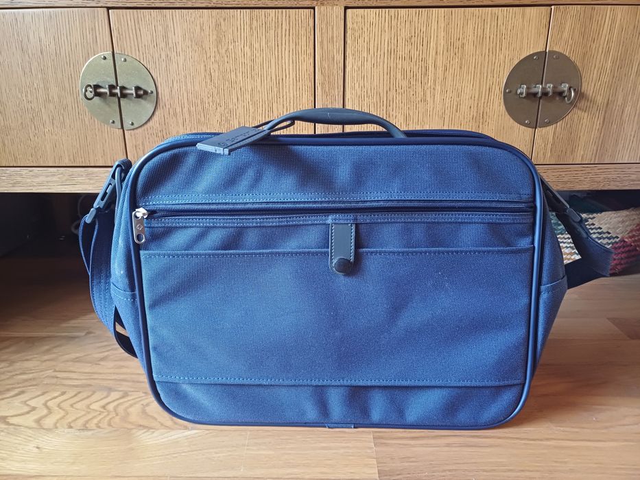 Mala para computador portátil, azul escuro, da marca Samsonite