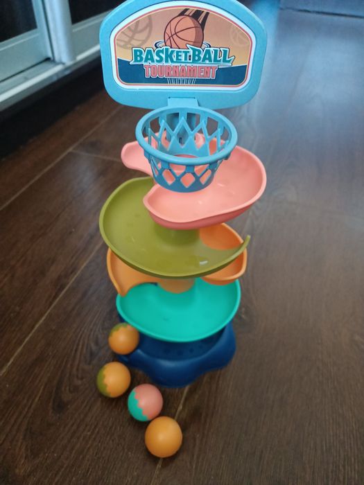 Іграшкові треки.