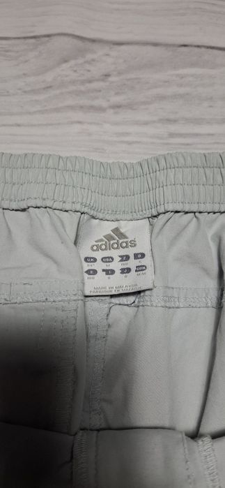 Spodenki męskie Adidas, rybaczki, 3/4, logo, vintage, retro