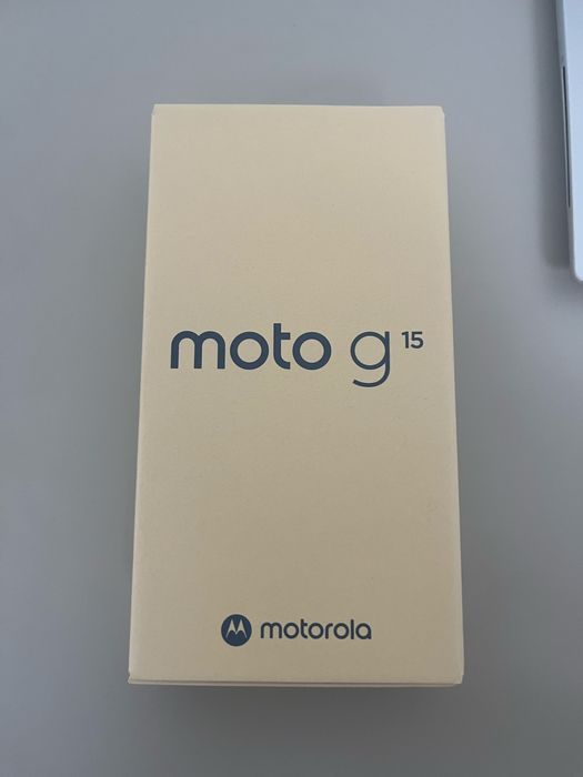 Vende-se Motorola Moto G15 256GB