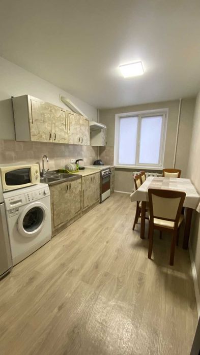 Оренда 3-кім. квартири по вул. Виговського (р-н ТРЦ Південний)