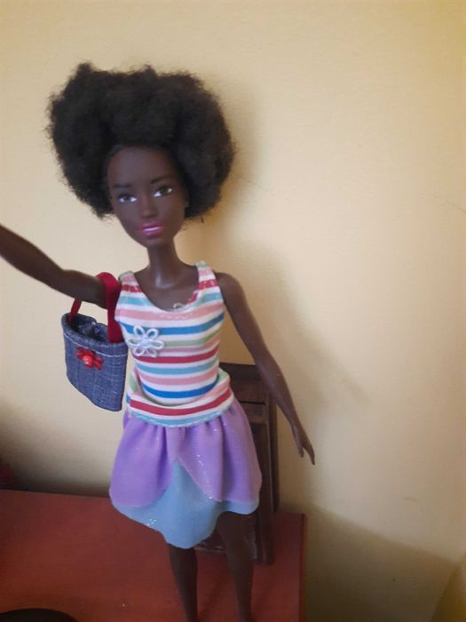 Lalka Barbie ubranka