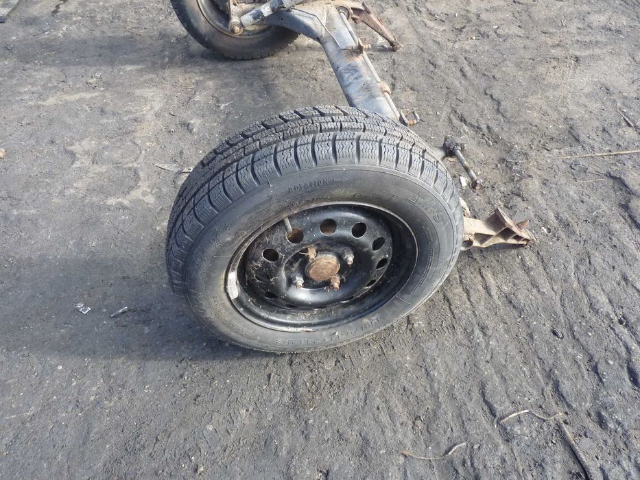 oś tył courier komplet przyczepka  itp