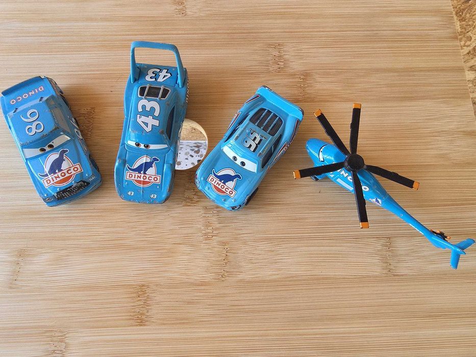 Lote 1 Dinoco | Pixar CARS