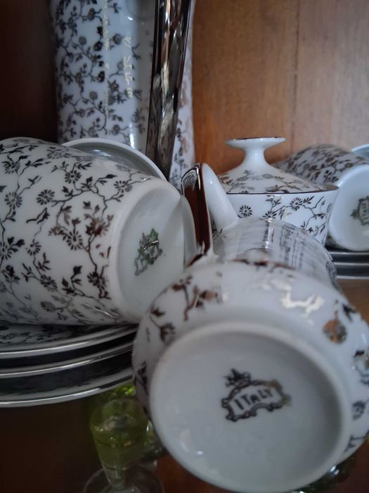 Meio Serviço de café anos 60 da marca Egan Italy, pintado a prata