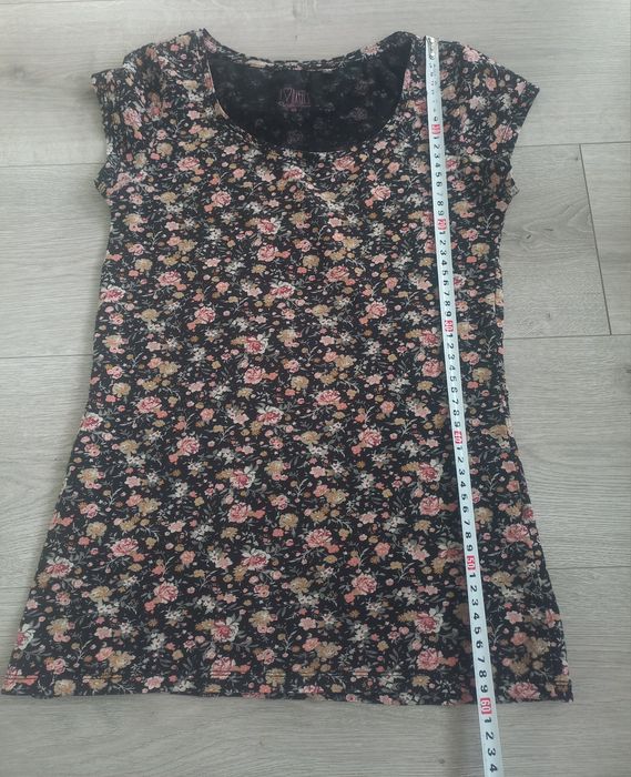 Bluzka, T-shirt nadruk w kwiaty roz. S/M