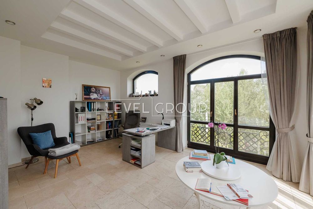 Київ, оренда резиденції біля заповіднику в К.Заспі