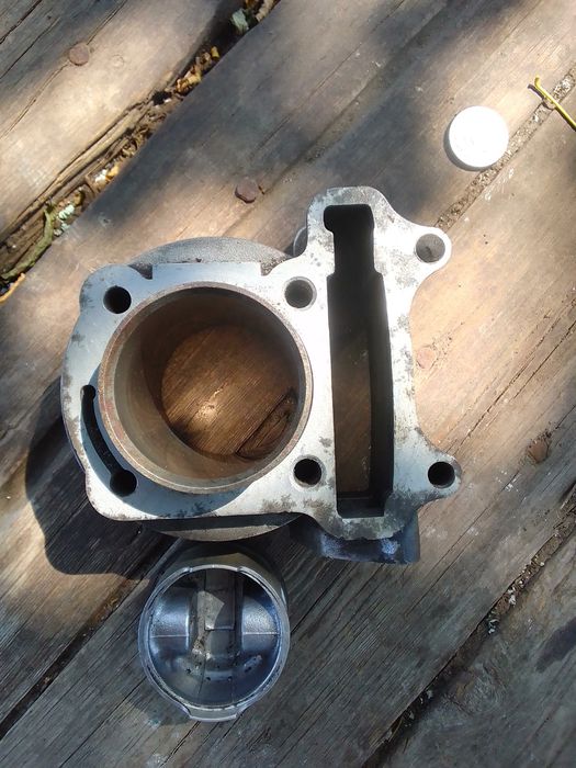 Поршнева 70 кубов на китайский скутер