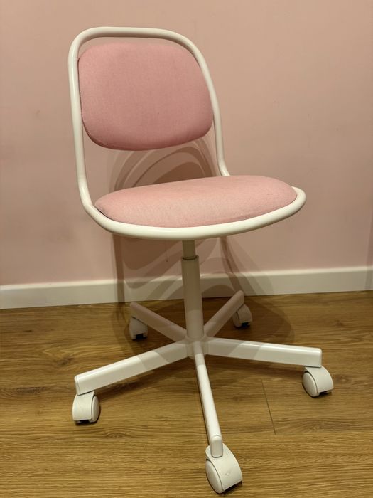 Dziecięce krzesło biurowe obrotowe