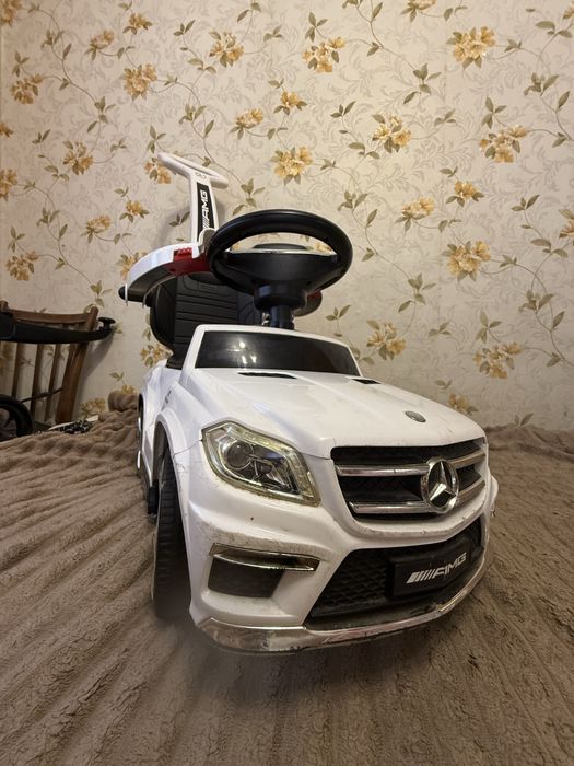 Машинка , толокар