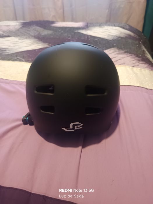 Capacete para quem anda de skate