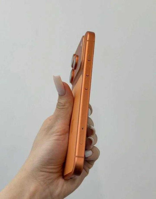 iPhone 17 Pro, 256 ГБ, SIM + eSIM