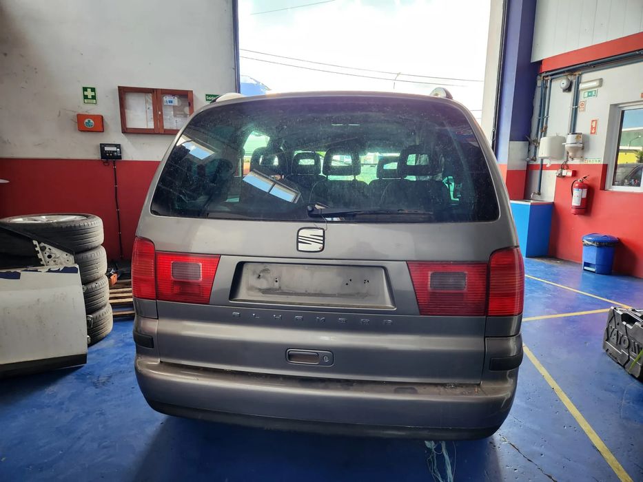 Seat Alhambra 2.0 de 2007 ás peças.
