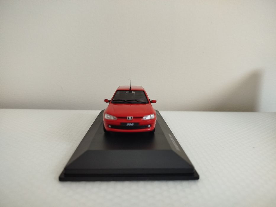Miniatura Peugeot 306 S16 Nova 1/43