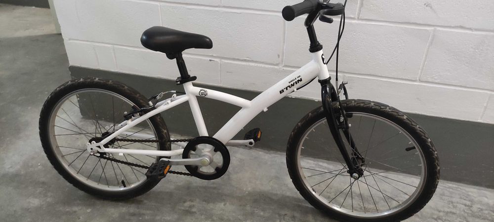 Bicicleta Criança BTwin Single 100 Roda 20" - Como Nova