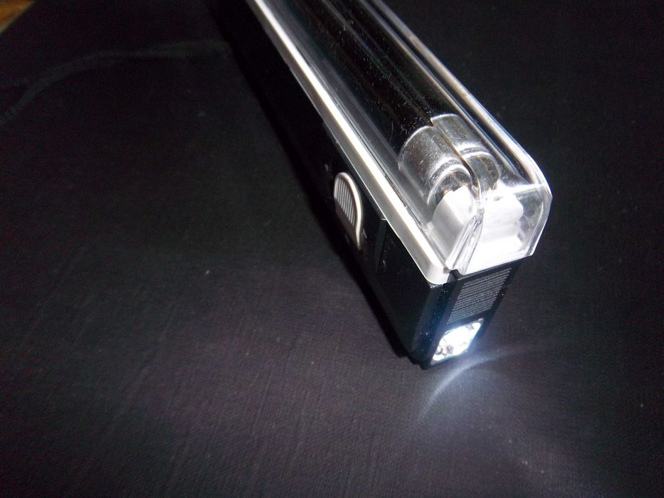 Ультрафиолетовый мобильный детектор бумажных денег