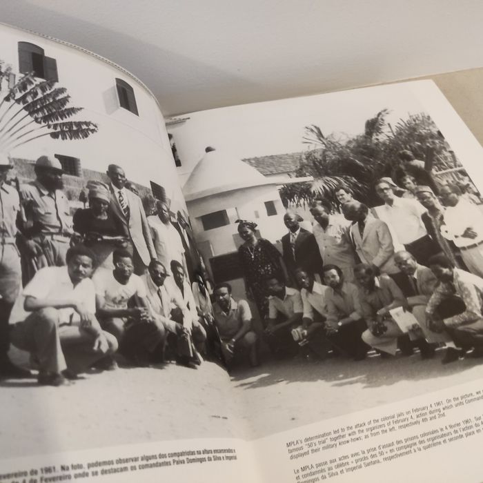 FAPLA Baluarte da paz em Angola - Luanda 1992 - (livro RARO) Albufeira ...