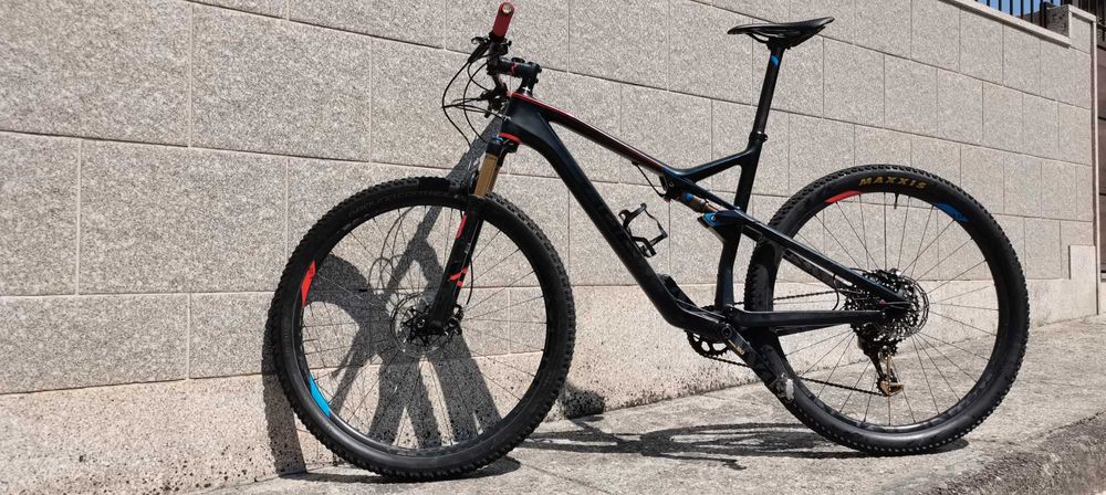 Cube AMS 100 SLT 29 - btt suspensão total