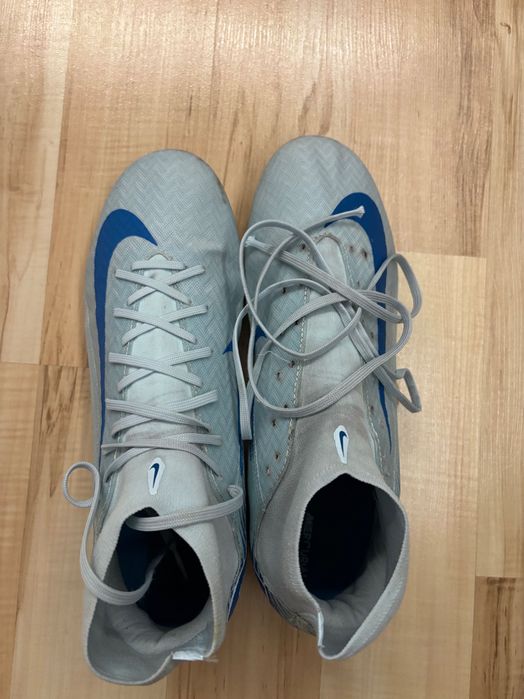 Korki piłkarskie Nike