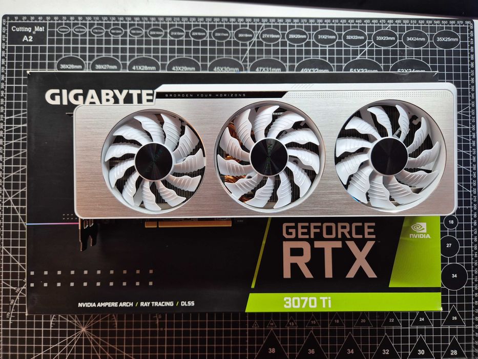 Karta Graficzna Gigabyte RTX 3070 Ti VISION OC 8GB Biała