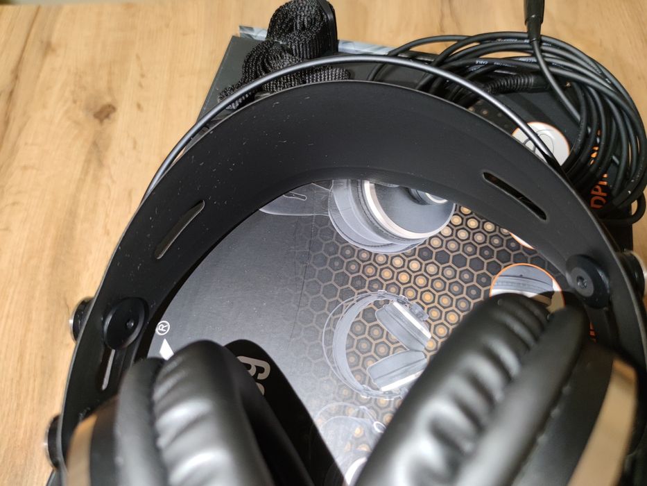 ISK HD 9999 słuchawki studyjnej.