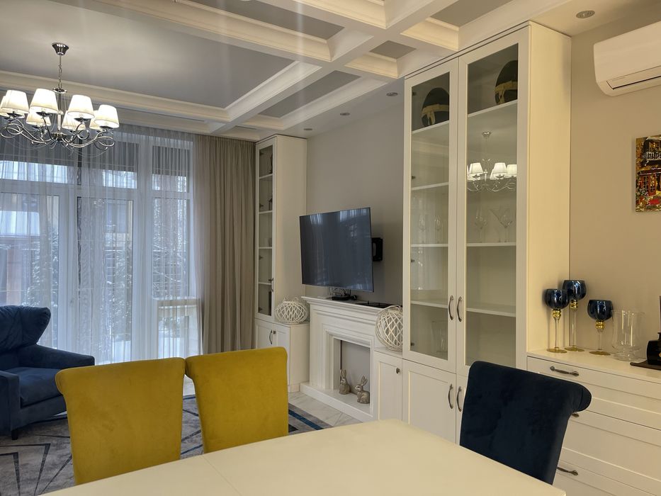 Будинок з ремонтом у лісовій Бучі!