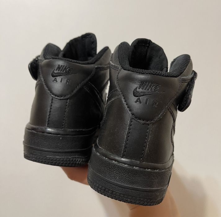 Кроссовки Nike Air Force 1 Mid