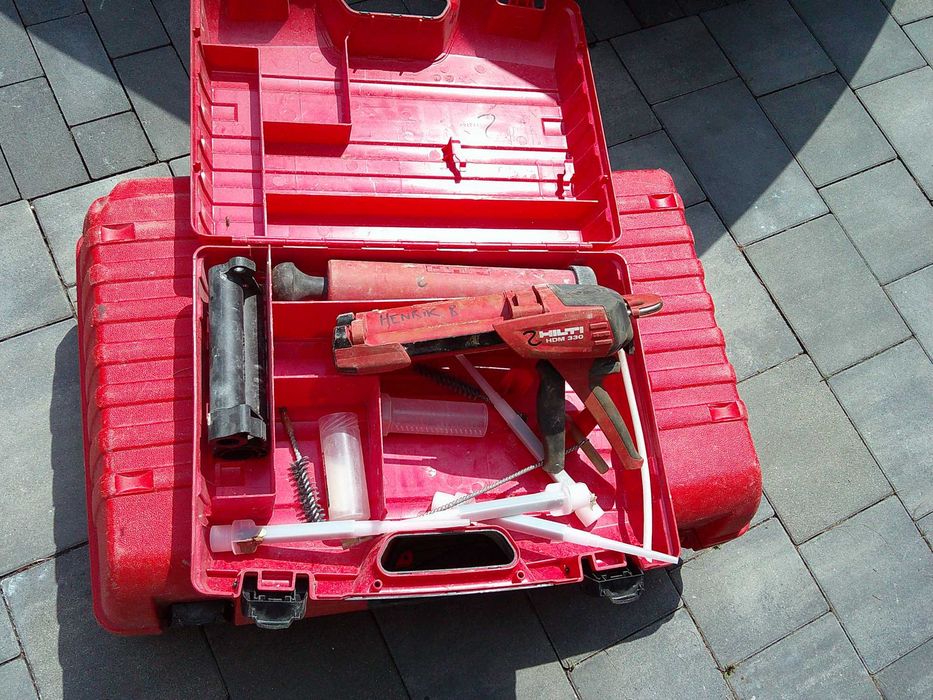 pistolet prasa wyciskarka hilti hdm 330/500 komplet pompka czyściki pistolet prasa wyciskarka